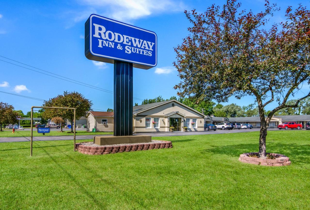 Rodeway Inn Weedsport Екстер'єр фото