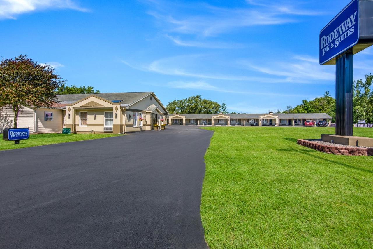 Rodeway Inn Weedsport Екстер'єр фото