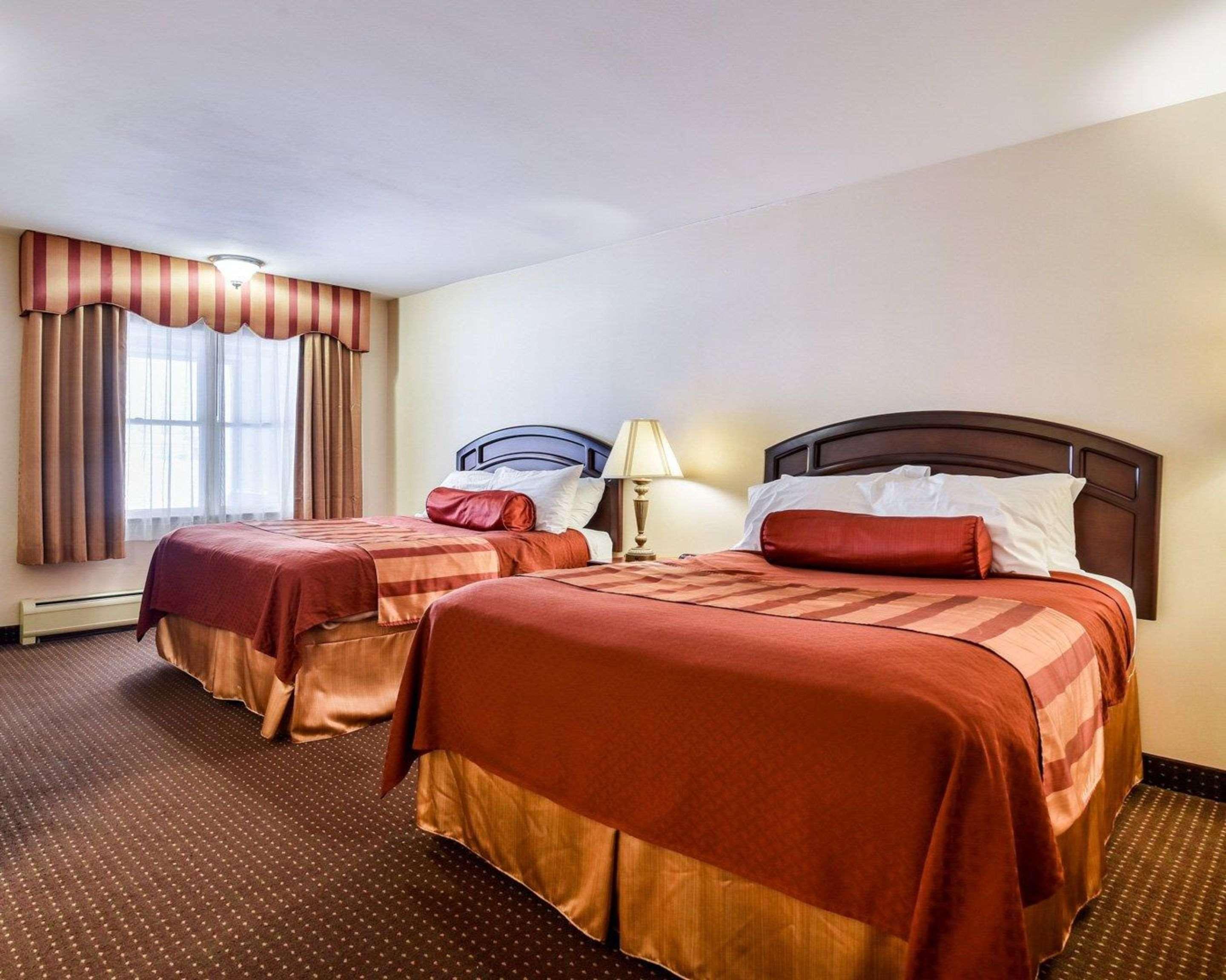 Rodeway Inn Weedsport Екстер'єр фото